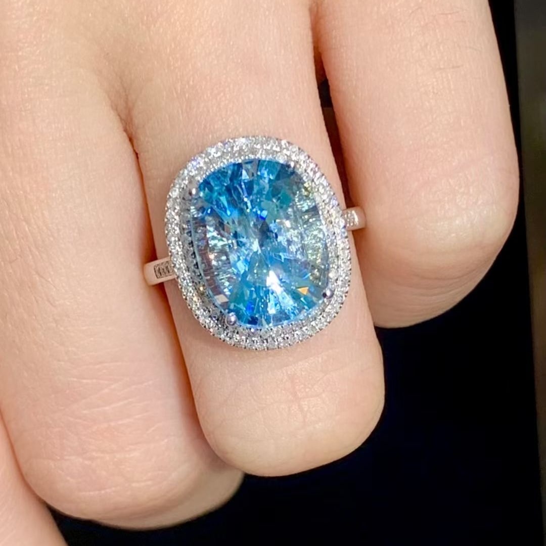14k Gold 4.8 Ct Natural Aquamarine & Diamond Ring - 5