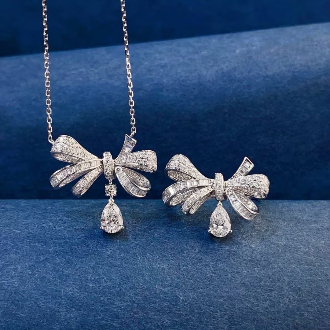 Gia Certified 14k Gold 3.85 Ctw Natural E-f Vs Pear Diamond Jewelry Set - 2