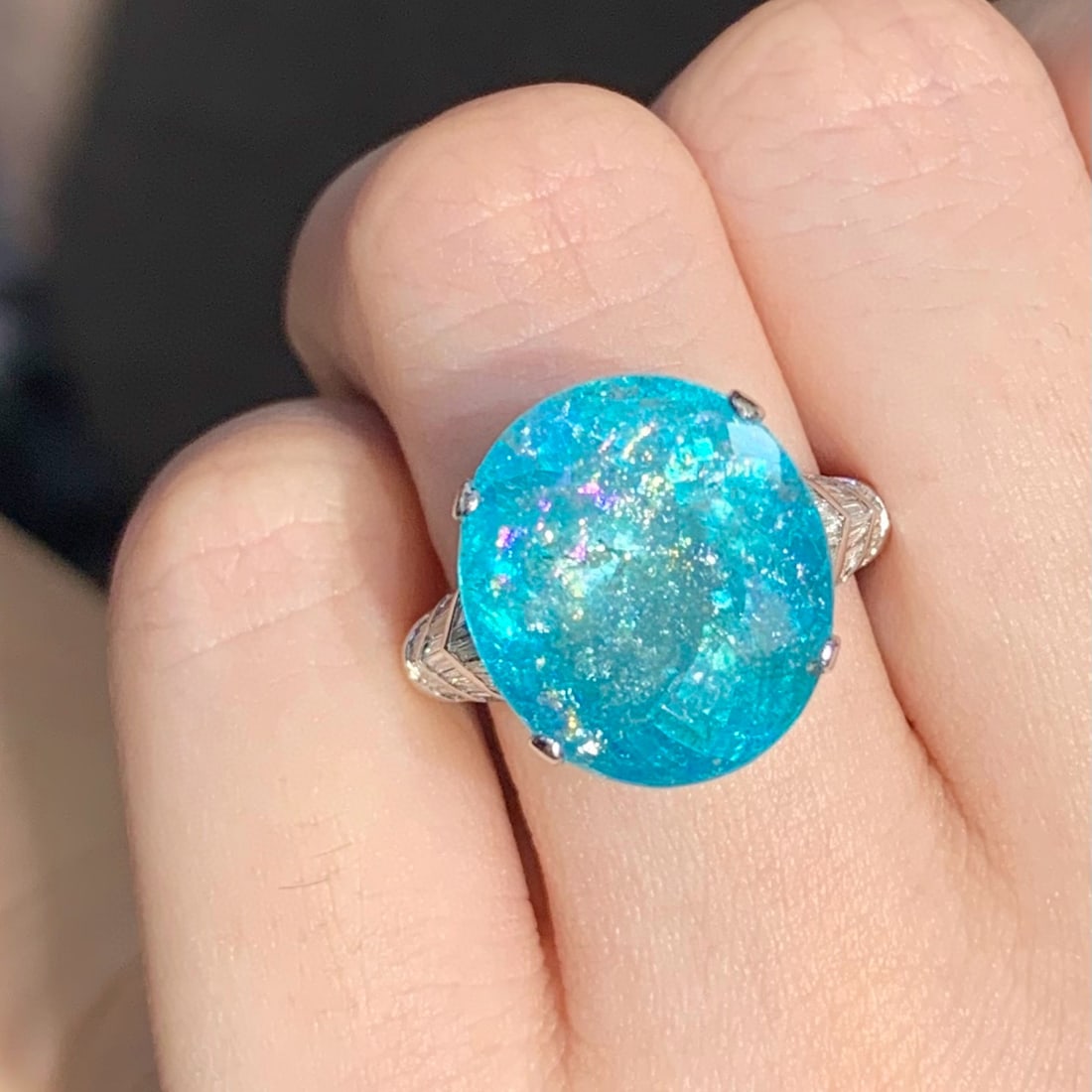 14k Gold 15.02 Ct Natural Paraiba Tourmaline & Diamond Ring: Ref:231008284 // gold content:14k gold // ring size:7. 25us // // main gemstone:paraiba tourmaline // shape:oval // carat weight:15. 02ct // color:blue // treatment:natural // // adjacent gemstone 2