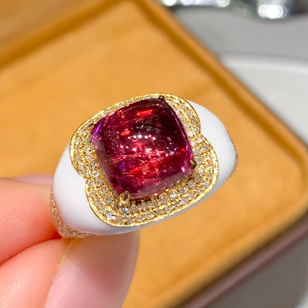 14k Gold 3.6 Ct Natural Tourmaline & Diamond Ring: Ref:231008289 // gold content:14k gold // ring size:7. 25us // // main gemstone:tourmaline // shape:cushion // carat weight:3. 6ct // color:red // treatment:natural // // adjacent gemstone 2 :