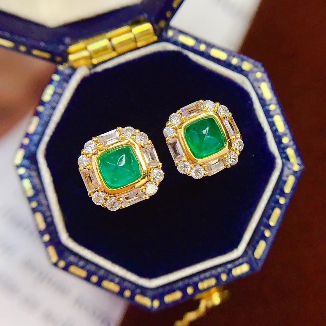 14k Gold 1 Ct Vivid Green Natural Emerald & Diamond & Sapphire Earrings - 3