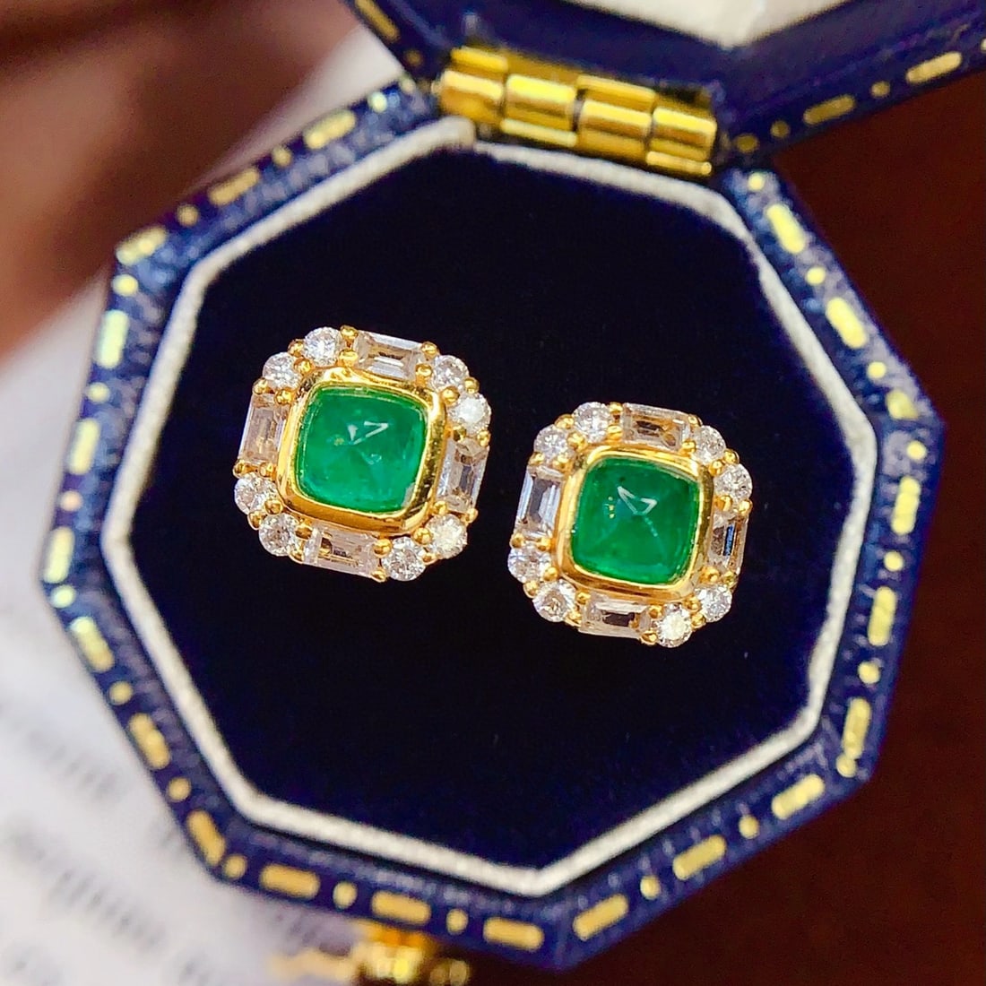 14k Gold 1 Ct Vivid Green Natural Emerald & Diamond & Sapphire Earrings - 4