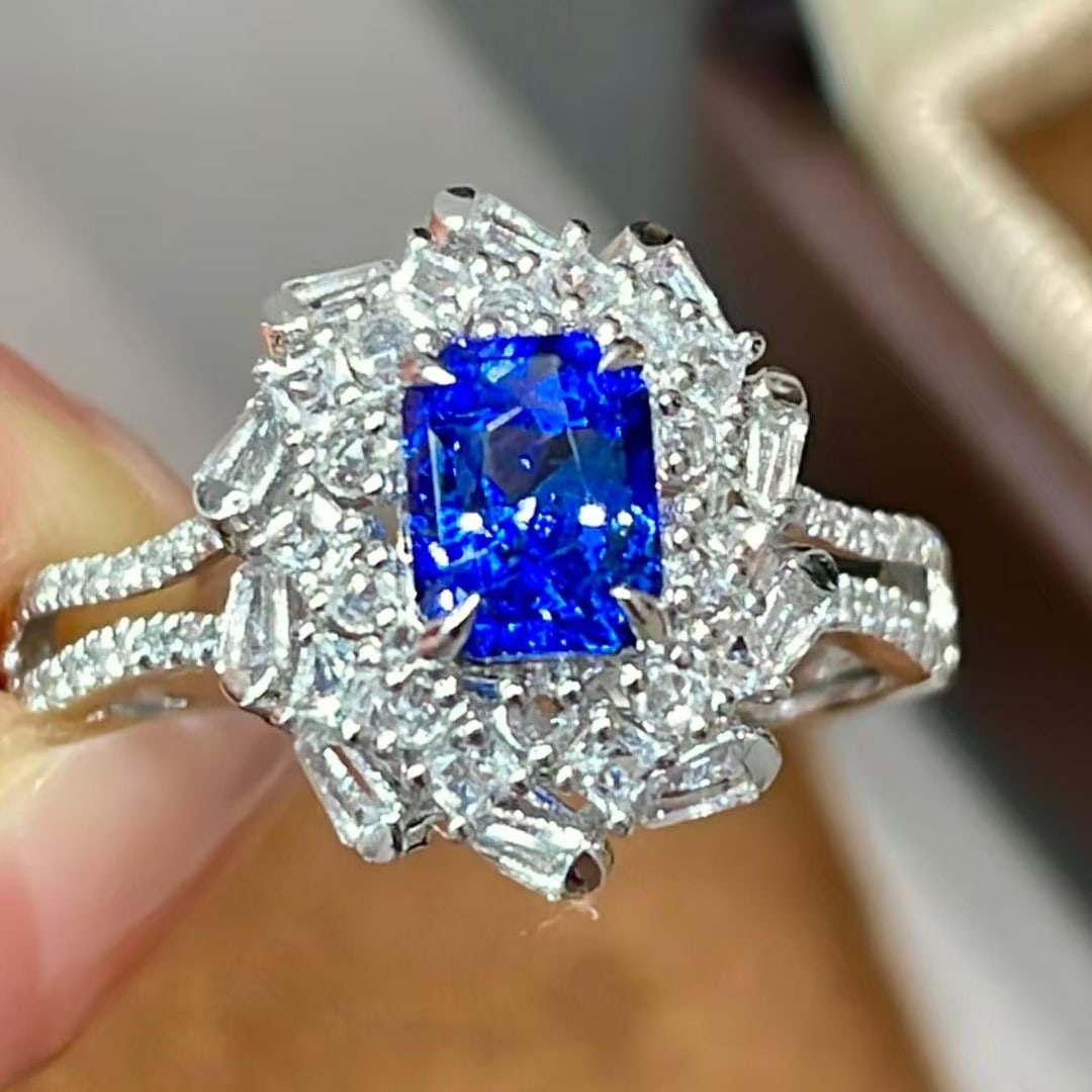 14k Gold 1.22 Ct Natural Sapphire & Diamond & Sapphire Ring - 2