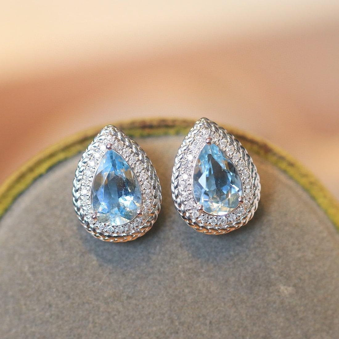 14k Gold 2.24 Ctw Natural Aquamarine & Diamond Earrings - 3