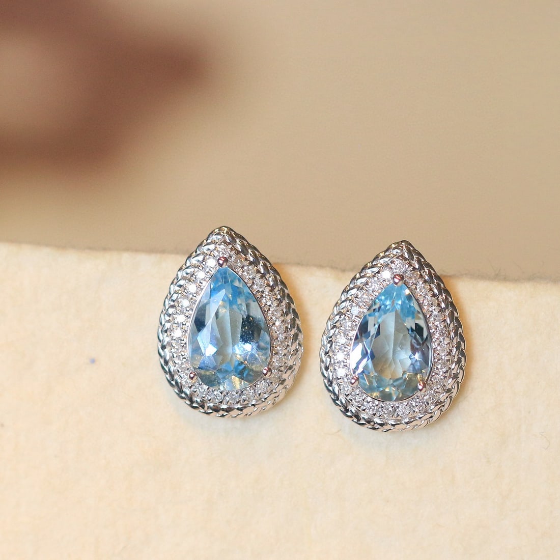 14k Gold 2.24 Ctw Natural Aquamarine & Diamond Earrings - 7