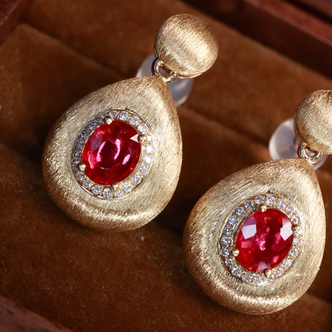 14k Gold 0.95 Ctw Natural Ruby & Diamond Earrings - 3