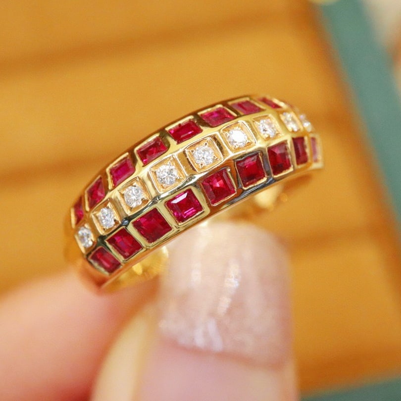 14k Gold 1.01 Ctw Natural Ruby & Diamond Ring: Ref:231008400 // gold content:14k gold // ring size:7. 25us // // main gemstone:ruby // shape:square // carat weight:0. 92ct // color:red // treatment:natural // // adjacent gemstone 2 : diamond //