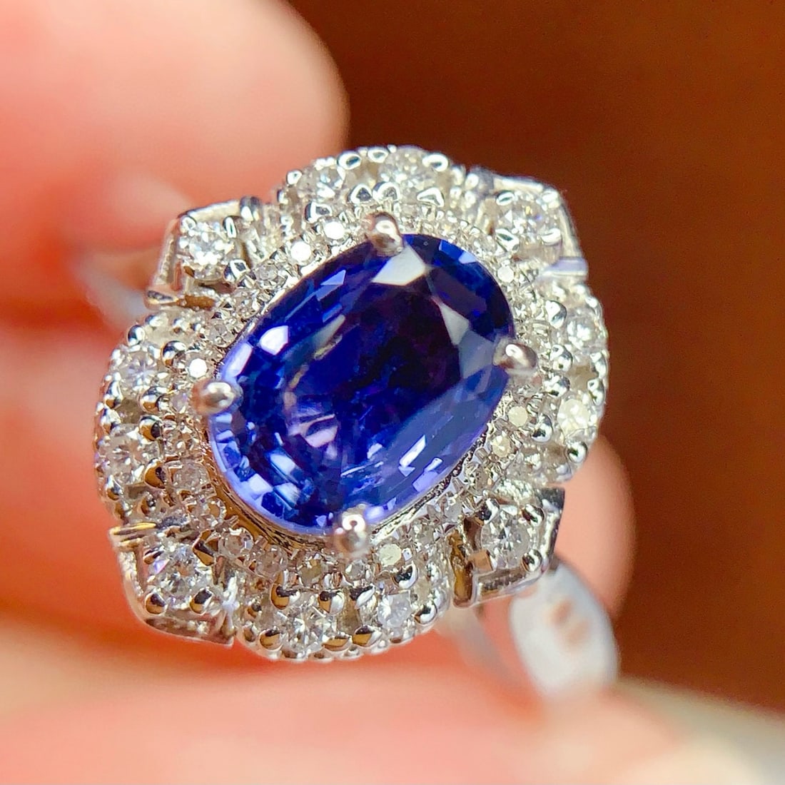 14k Gold 1.2 Ct Natural Sapphire & Diamond Ring: Ref:231008407 // gold content:14k gold // ring size:7. 25us // // main gemstone:sapphire // shape:oval // carat weight:1. 2ct // color:blue // treatment:natural // // adjacent gemstone 2 : diamond //