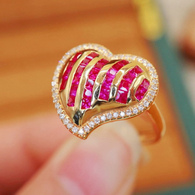 14k Gold 0.81 Ctw Natural Ruby & Diamond Ring - 2