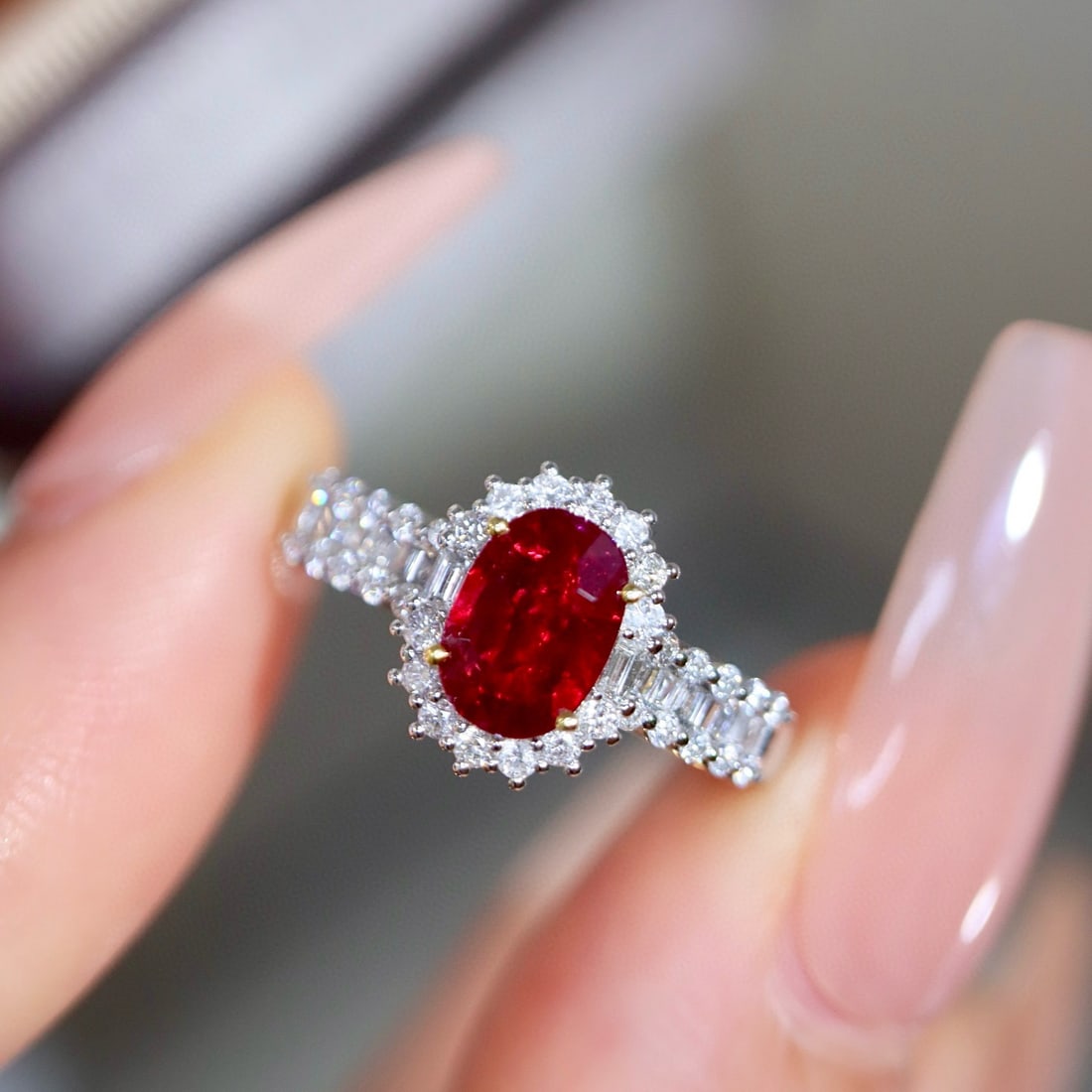 14k Gold 1.19 Ctw Vivid Red Natural Ruby & Diamond Ring: Ref:231008420 // gold content:14k gold // ring size:7. 25us // // main gemstone:ruby // shape:oval // carat weight:0. 85ct // color:vivid red // treatment:natural // // adjacent gemstone 2 : diamond