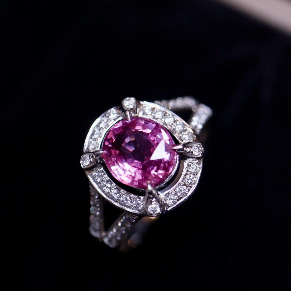 14k Gold 1.71 Ct Natural Sapphire & Diamond Ring: Ref:231008421 // gold content:14k gold // ring size:7. 25us // // main gemstone:sapphire // shape:oval // carat weight:1. 71ct // color:pink // treatment:natural // // adjacent gemstone 2 : diamond