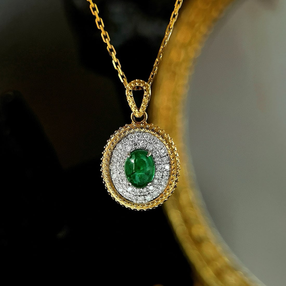 14k Gold 0.66 Ctw Vivid Green Natural Emerald & Diamond Pendant( Without Chain ): Ref:231008442 // gold content:14k gold // main gemstone:emerald // shape:oval // carat weight:0. 48ct // color:vivid green // treatment:natural // // adjacent gemstone 2 : diamond // shape:round //
