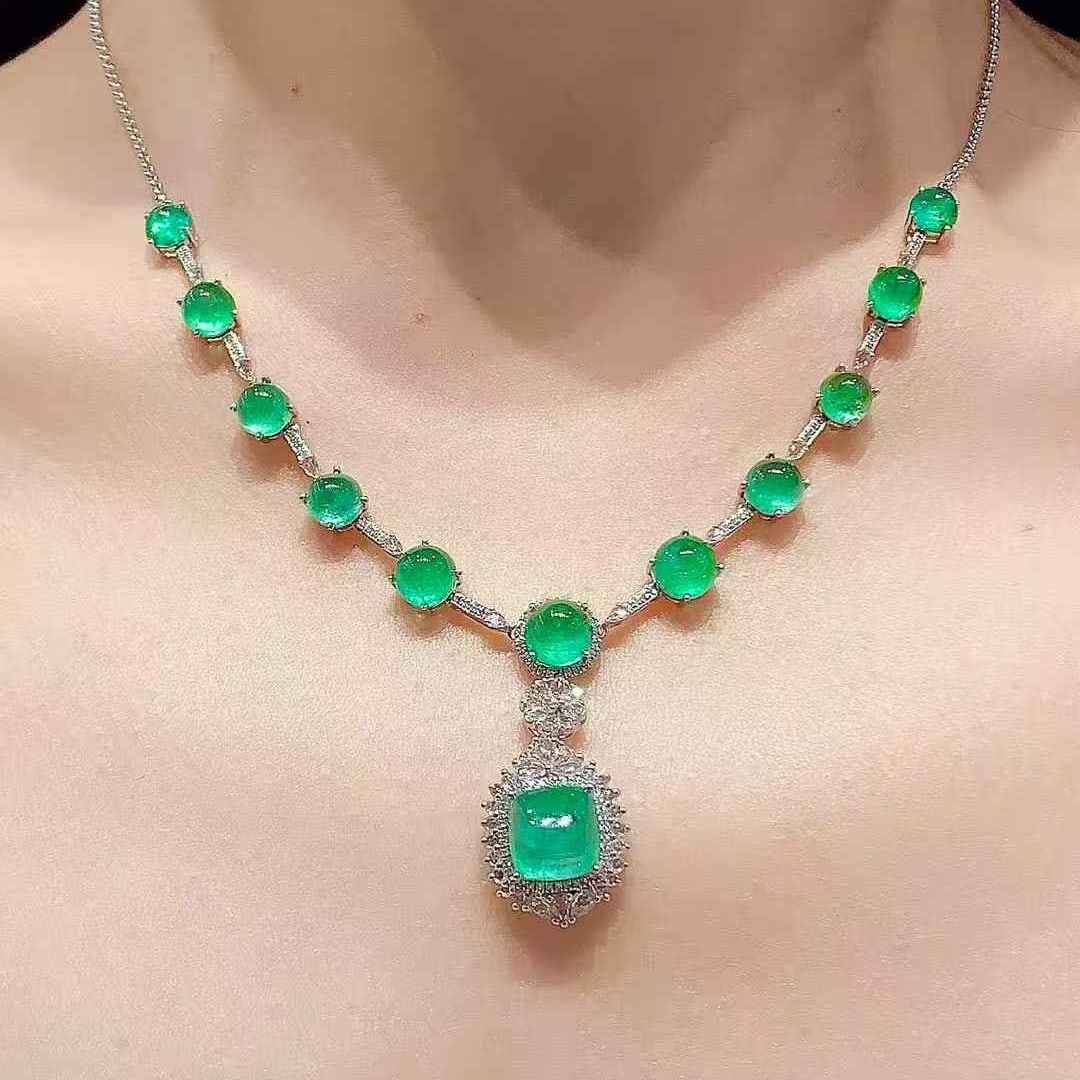 14k Gold 14.5 Ct Natural Emerald & Diamond & Sapphire Necklace - 6