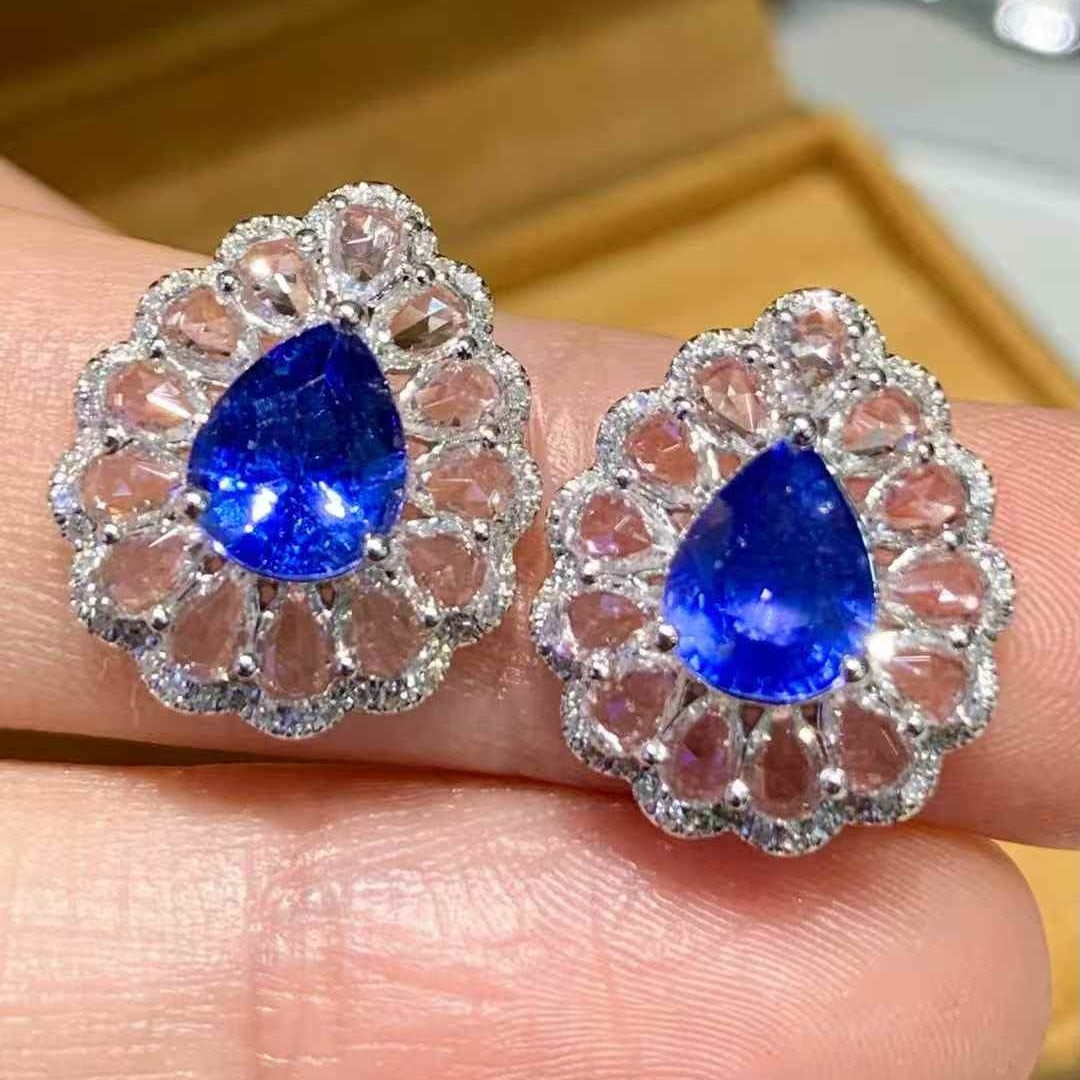 14k Gold 2.7 Ct Natural Sapphire & Diamond & Sapphire Earrings - 3