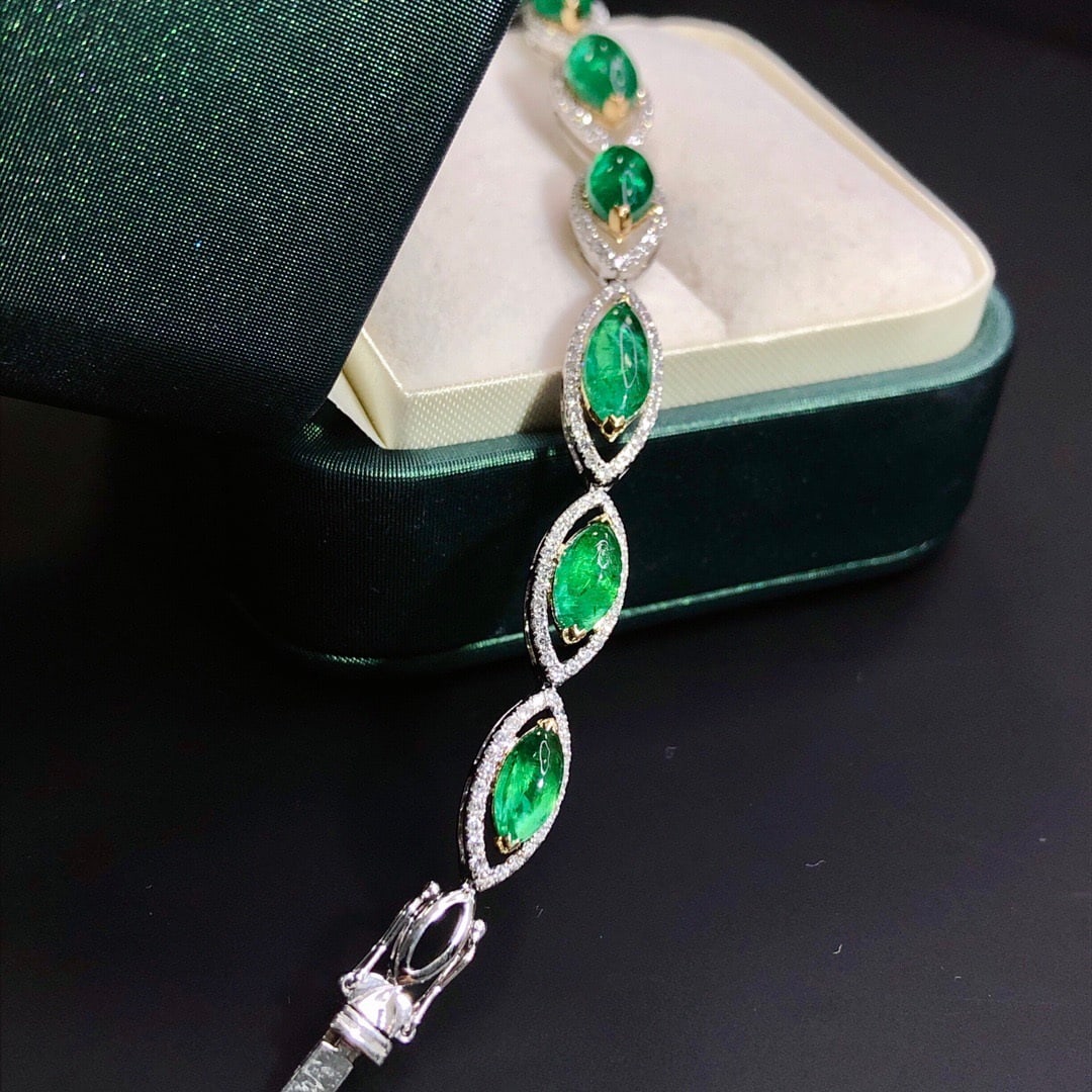 14k Gold 10.74 Ctw Vivid Green Natural Emerald & Diamond Bracelet - 7