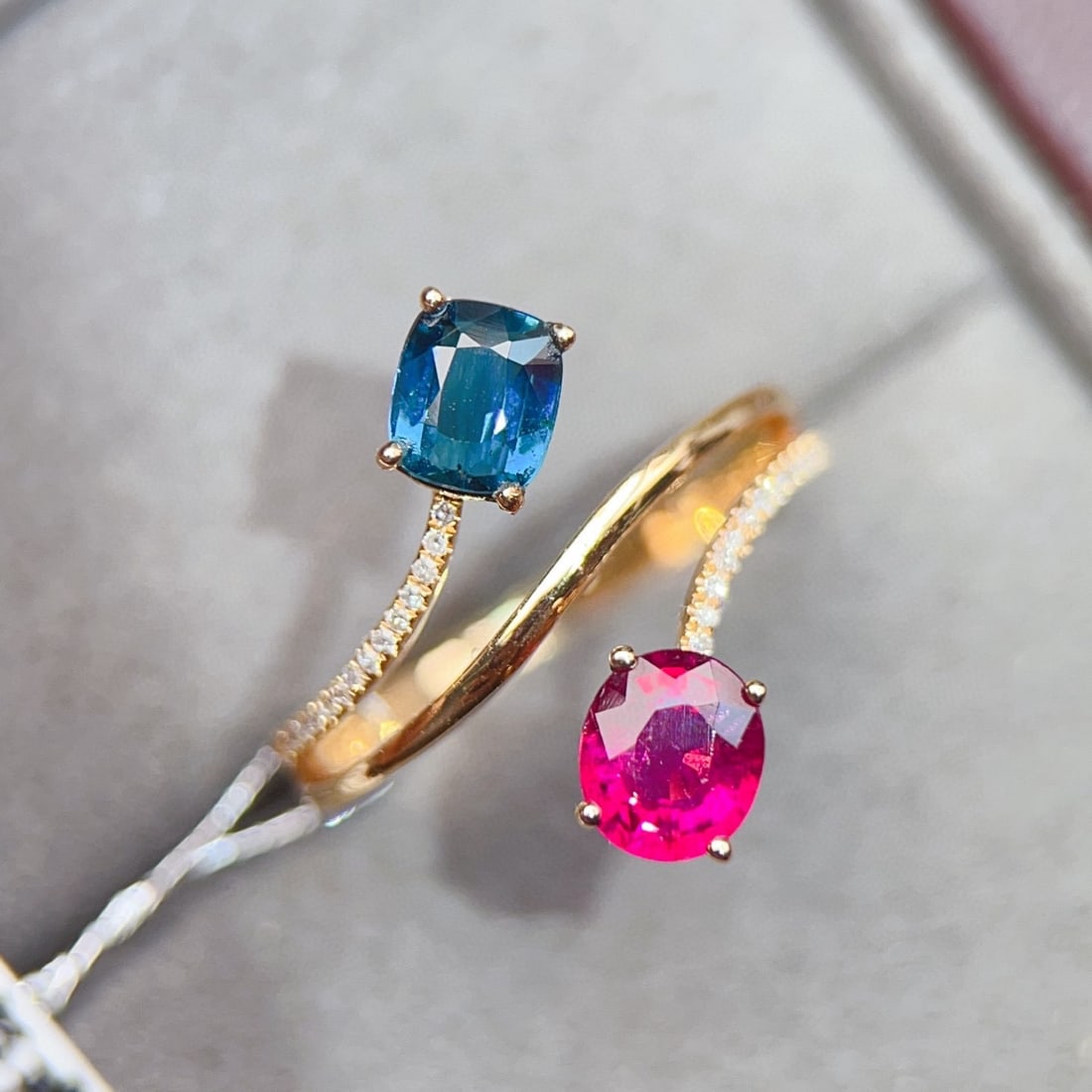 14k Gold 1.48 Ctw Natural Tourmaline & Diamond & Toi Et Moi Ring: Ref:231118154 // gold content:14k gold // ring size:7. 25us // // main gemstone:tourmaline // shape:multiple // carat weight:1. 4ct // color:color // treatment:natural // // adjacent gemstone 2 : diam