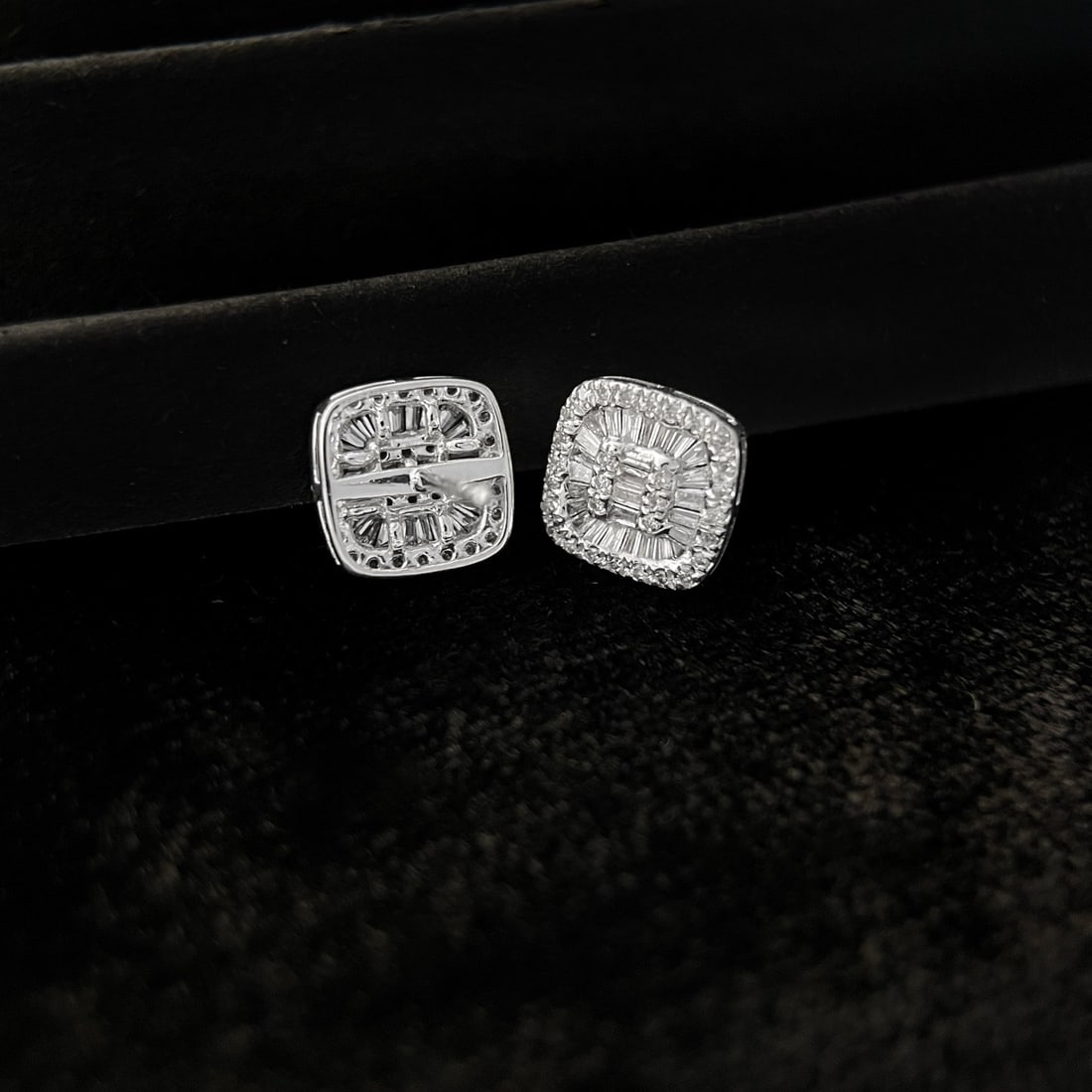 14k Gold 0.7 Ct Natural H Diamond Earrings - 2