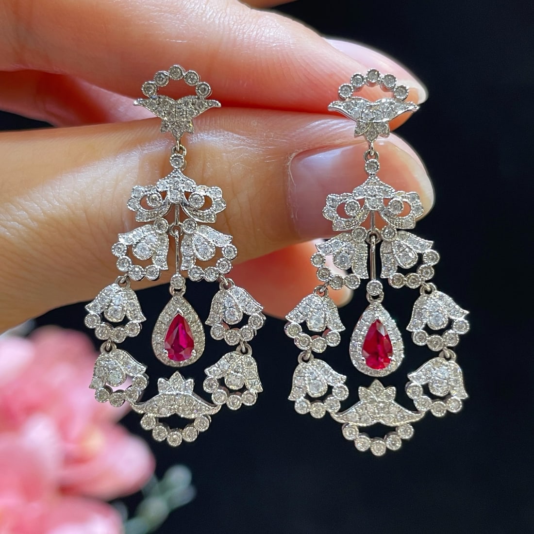 14k Gold 1.89 Ctw Natural Ruby & Diamond Earrings: Ref:231118225 // gold content:14k gold // main gemstone:ruby // shape:pear // carat weight:0. 44ct // color:red // treatment:natural // // adjacent gemstone 2 : diamond // shape:round // carat weight: