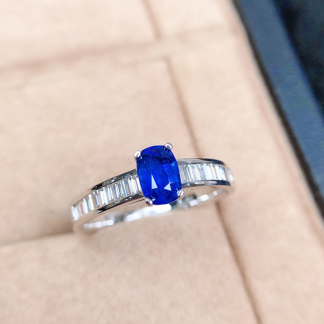 14k Gold 1.14 Ctw Natural Sapphire & Diamond Ring: Ref:231118298 // gold content:14k gold // ring size:7. 25us // // main gemstone:sapphire // shape:cushion // carat weight:0. 80ct // color:blue // treatment:natural // // adjacent gemstone 2 :