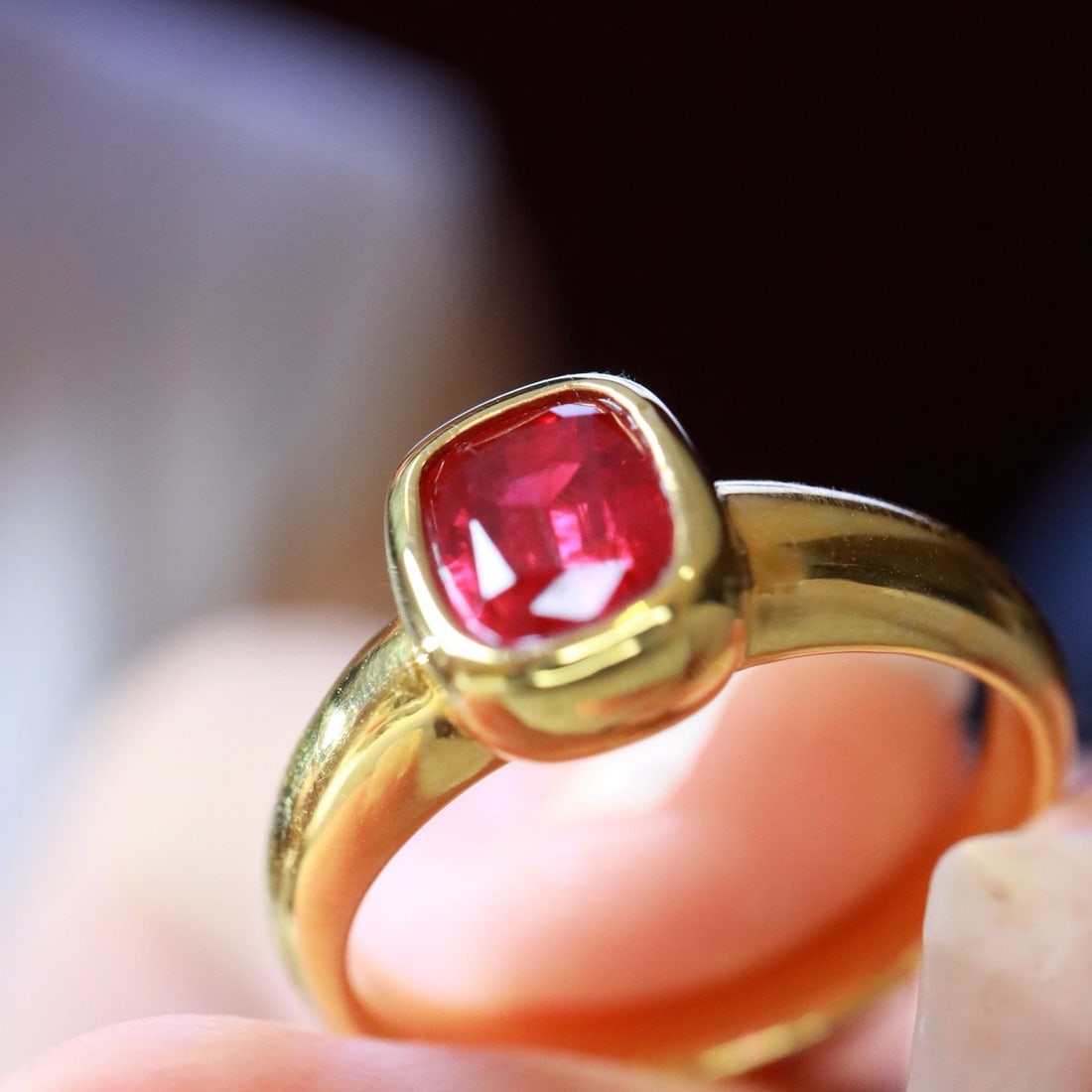 14k Gold 0.76 Ct Natural Ruby Ring - 4
