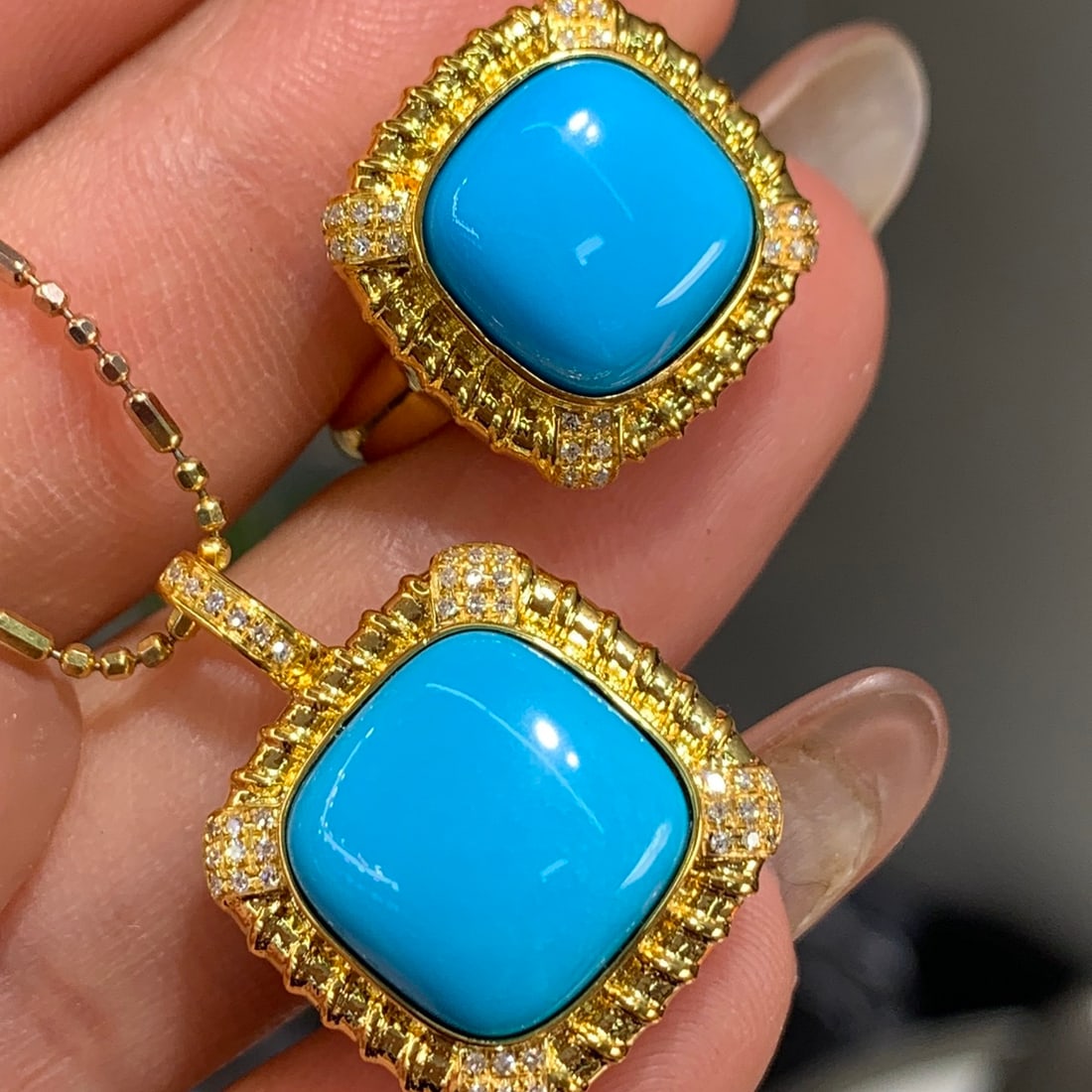 14k Gold 8.85 Ct Natural Blue Turquoise & Diamond Jewelry Set (1 of 9)