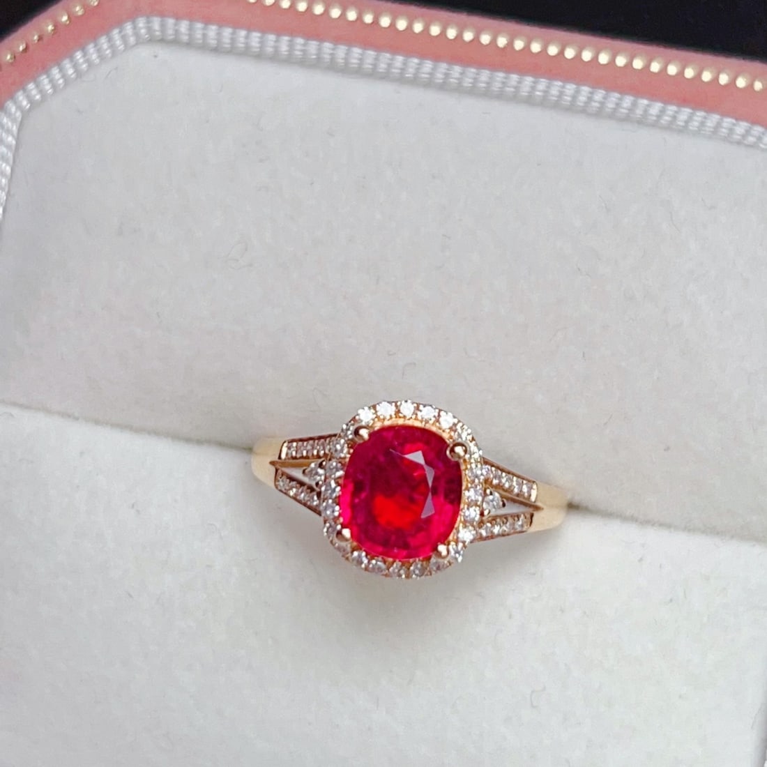 14k Gold 1.3 Ct Natural Tourmaline & Diamond Ring: Ref:231118337 // gold content:14k gold // ring size:7. 25us // // main gemstone:tourmaline // shape:oval // carat weight:1. 3ct // color:red // treatment:natural // // adjacent gemstone 2 : diamond