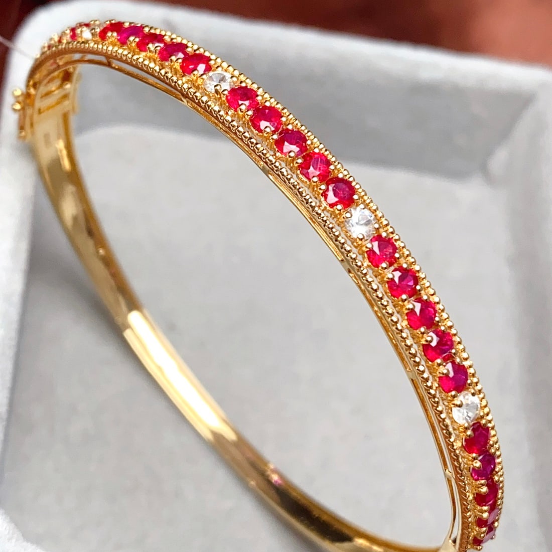 14k Gold 2.50 Ct Natural Ruby & Sapphire Bangle - 2