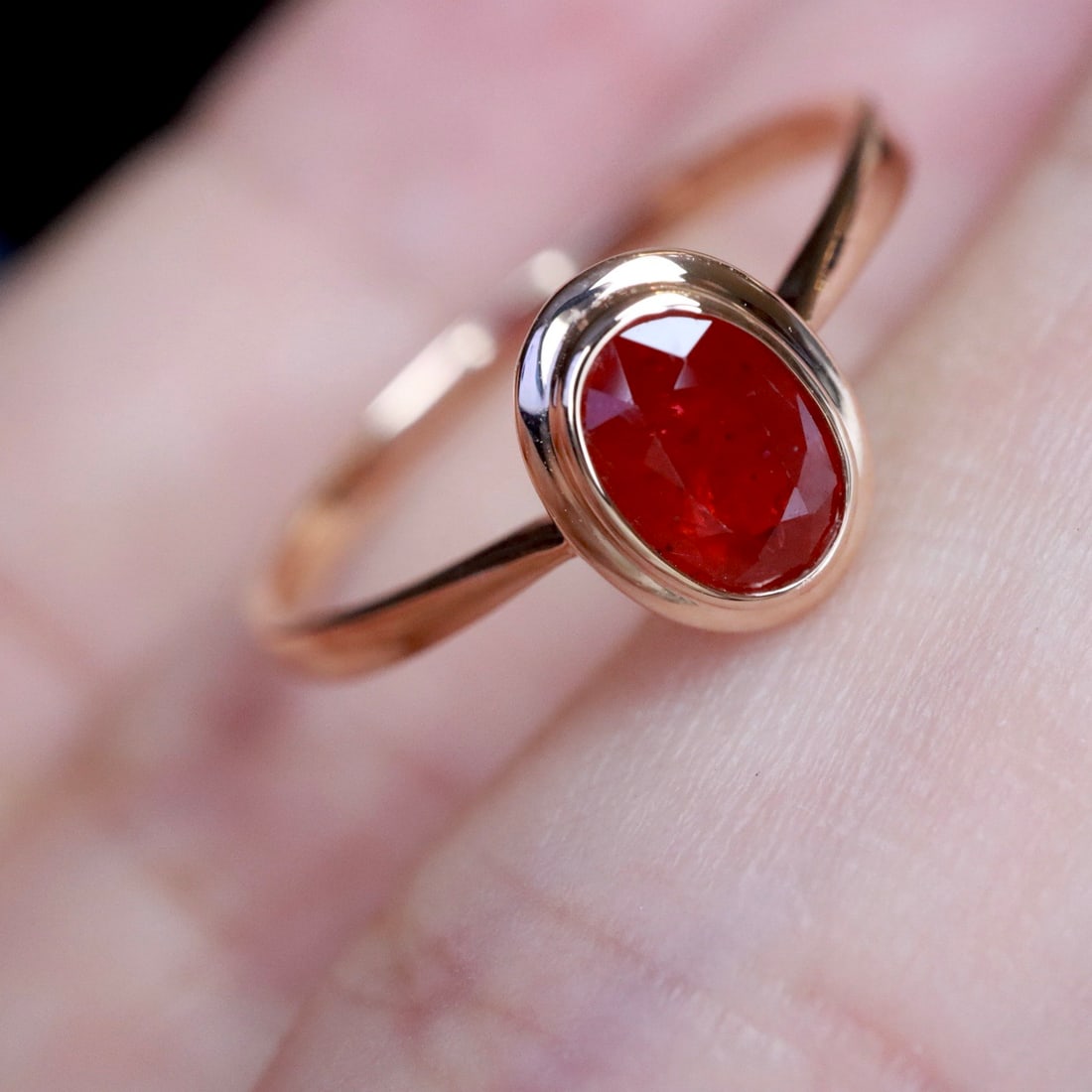 14k Gold 0.55 Ct Natural Ruby Ring: Ref:231118397 // gold content:14k gold // ring size:7. 25us // // main gemstone:ruby // shape:oval // carat weight:0. 55ct // color:red // treatment:natural // High Estimate: 5300 Low Estimate: 3500