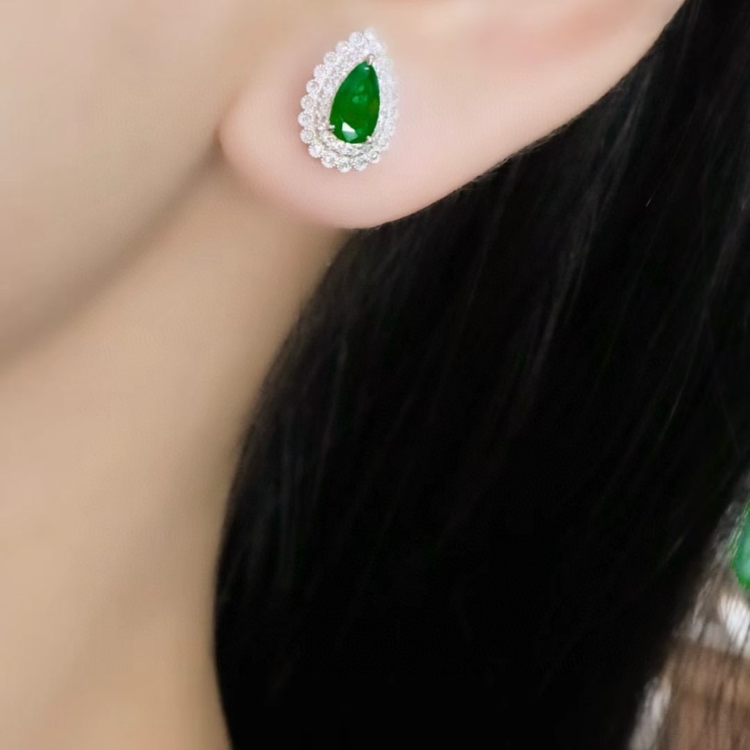 14k Gold 1.26 Ctw Vivid Green Natural Emerald & Diamond Earrings - 5