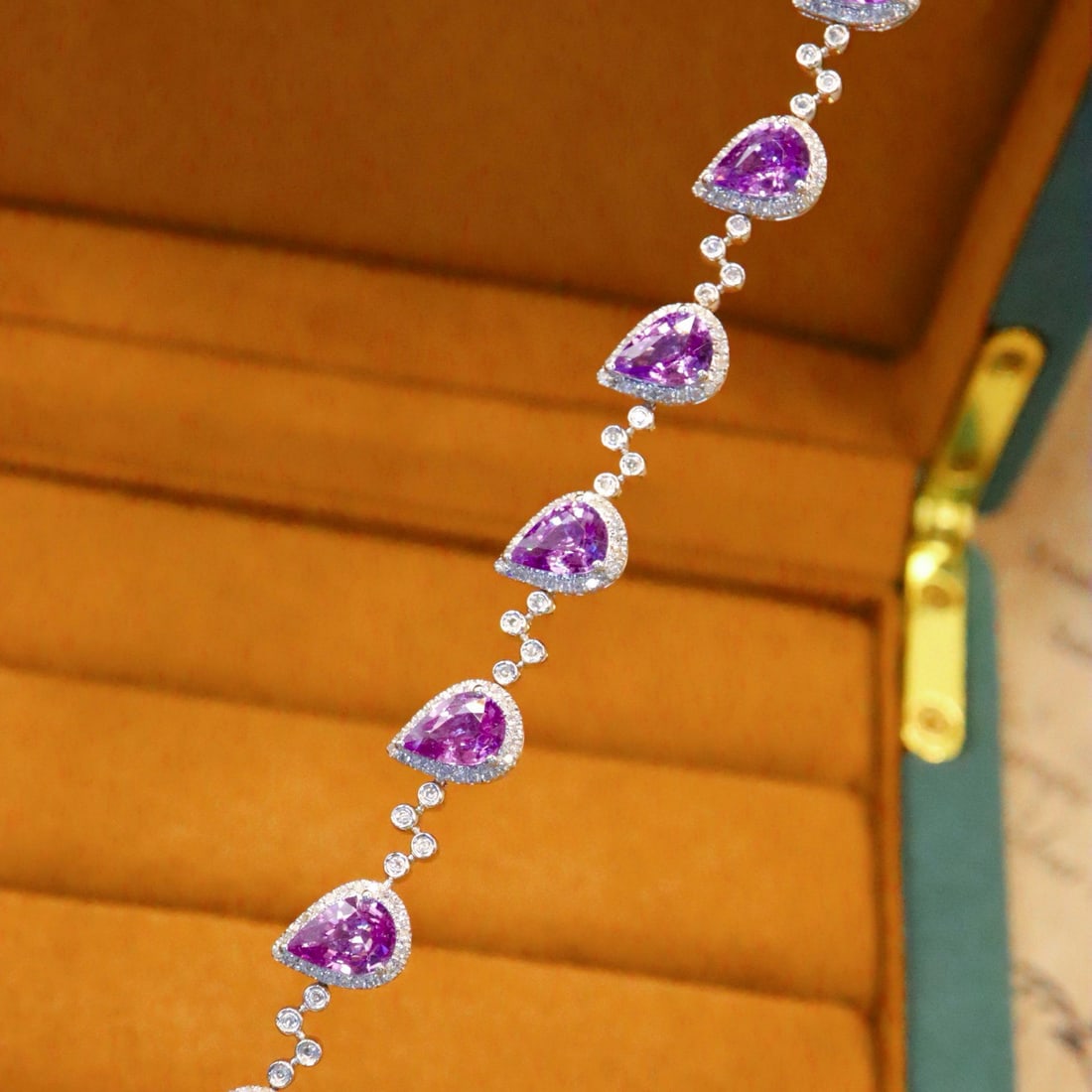 14k Gold 5.32 Ctw Natural Sapphire & Diamond Bracelet - 2