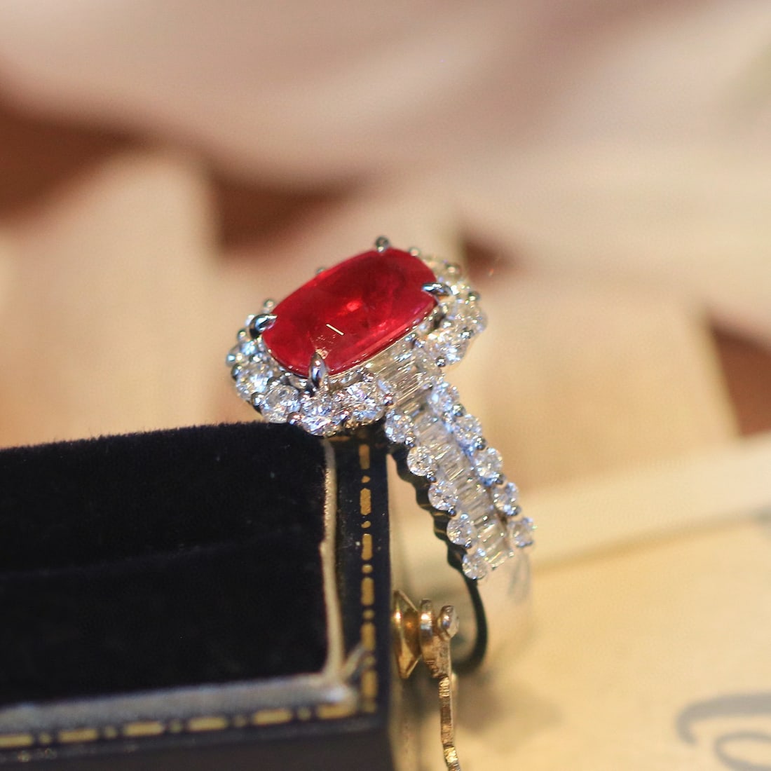 14k Gold 3.31 Ctw Natural Ruby & Diamond Ring - 4