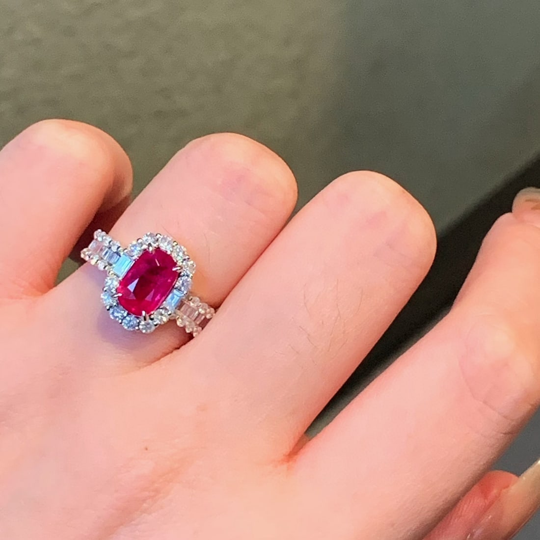 14k Gold 3.31 Ctw Natural Ruby & Diamond Ring - 6