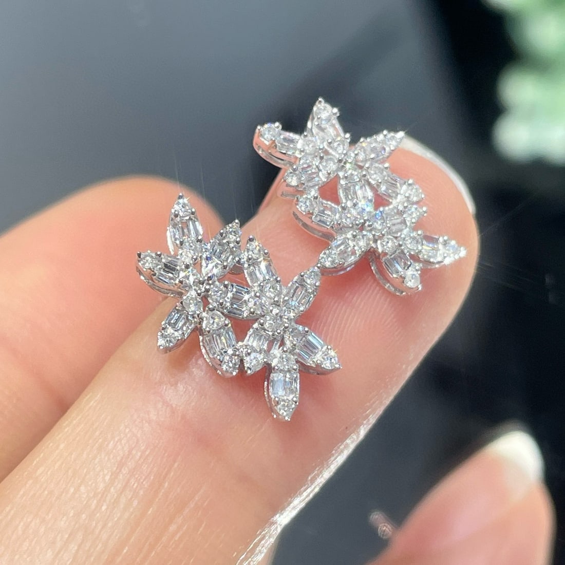 14k Gold 0.45 Ct Natural H Diamond Earrings - 2