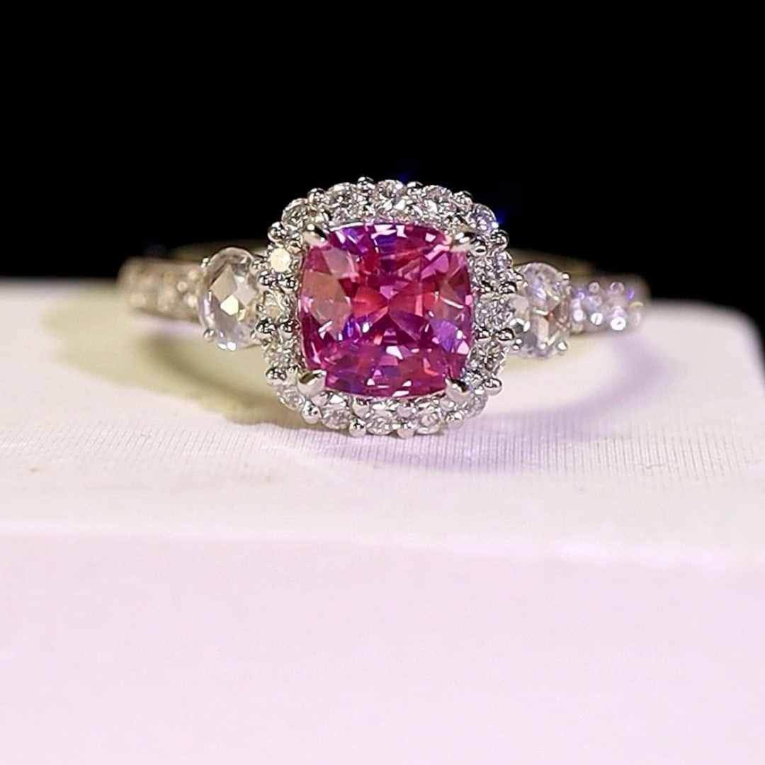14k Gold 2.31 Ctw Natural Padparadscha Sapphire & Diamond Ring: Ref:231017080 // gold content:14k gold // ring size:7. 25us // // main gemstone:padparadscha sapphire // shape:cushion // carat weight:1. 30ct // color:orangish pink // treatment:natural // //