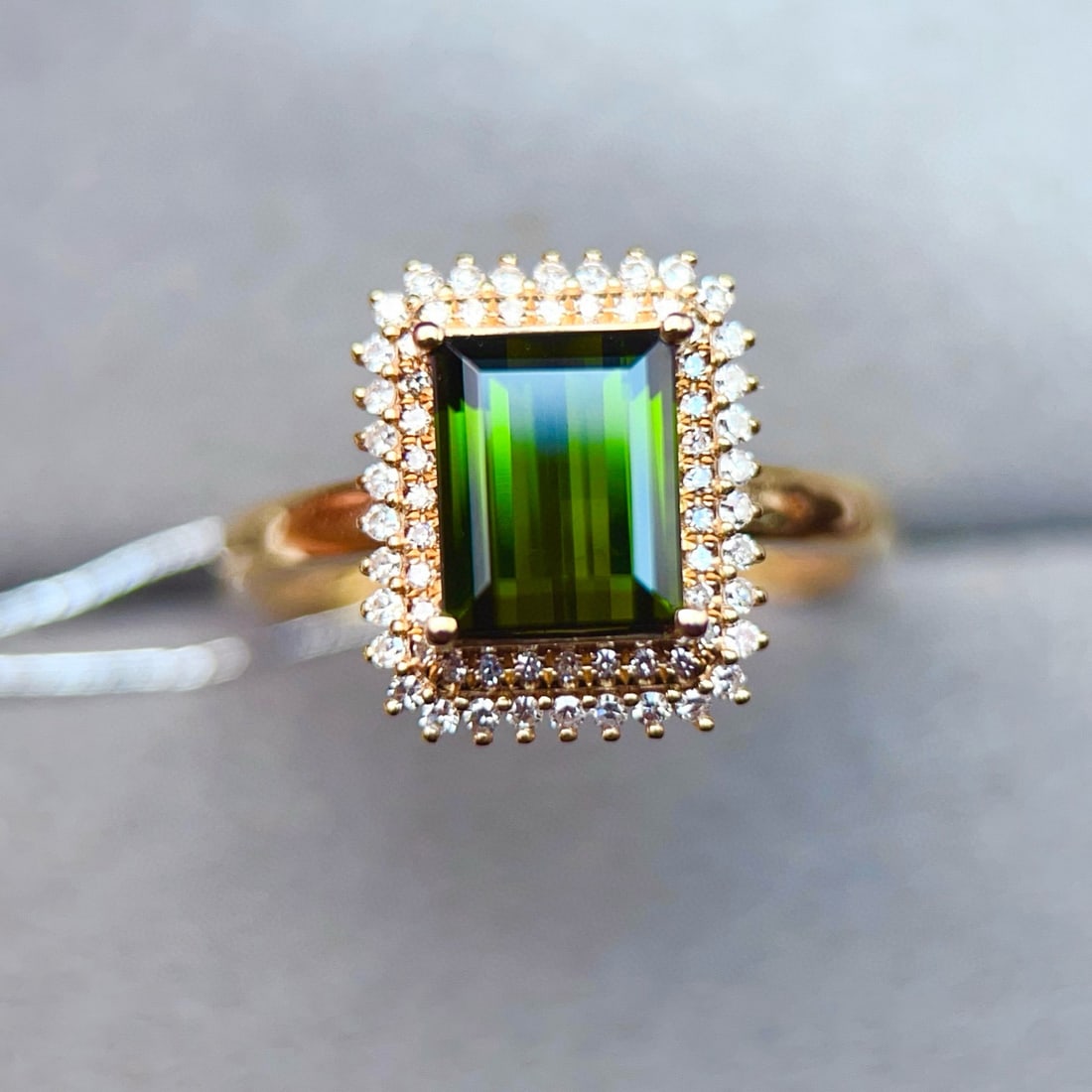 14k Gold 2.11 Ctw Natural Tourmaline & Diamond Ring: Ref:231017085 // gold content:14k gold // ring size:7. 25us // // main gemstone:tourmaline // shape:rectangle // carat weight:1. 85ct // color:green // treatment:natural // // adjacent gemstone 2 : di