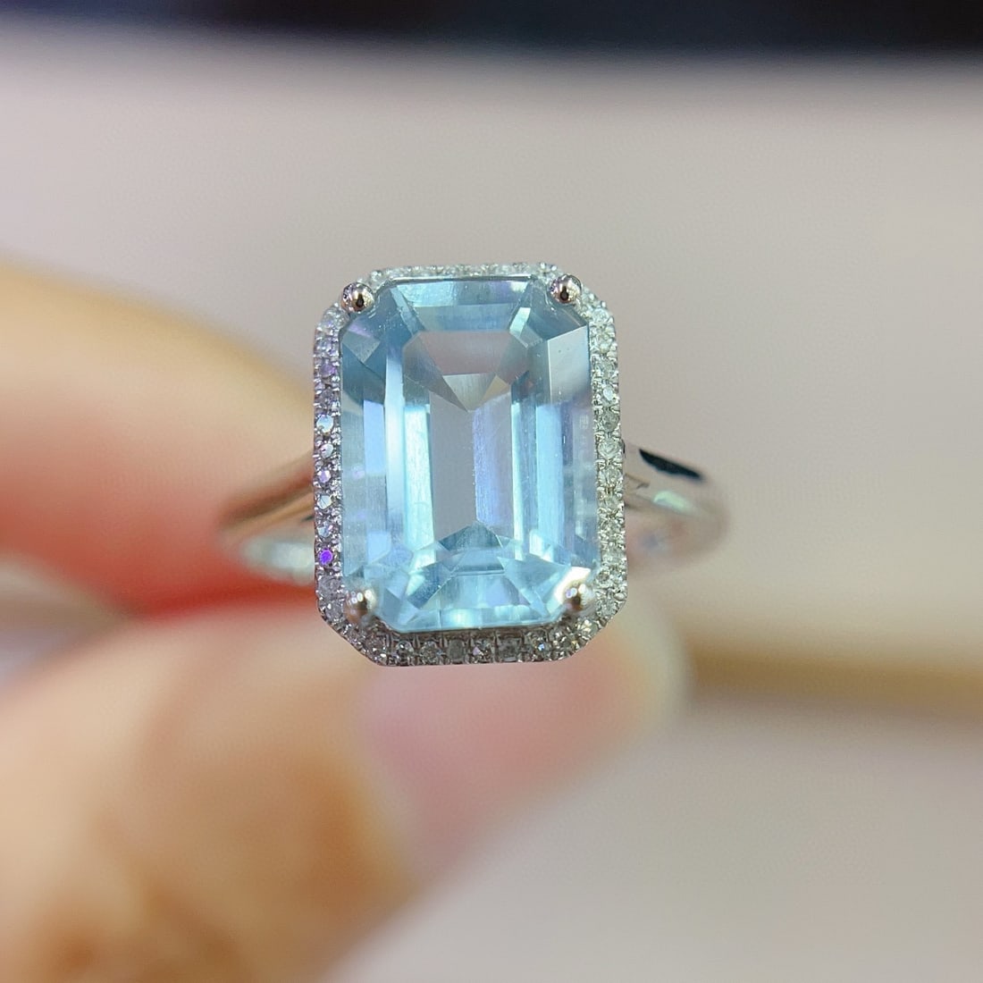 14k Gold 3.40 Ct Natural Aquamarine & Diamond Ring - 3