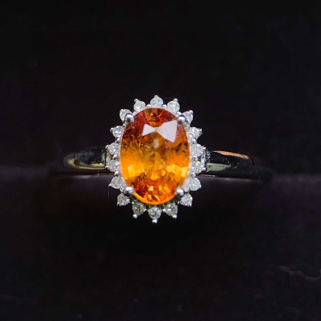 14k Gold 1.16 Ctw Natural Sapphire & Diamond Ring: Ref:231017100 // gold content:14k gold // ring size:7. 25us // // main gemstone:sapphire // shape:oval // carat weight:1. 1ct // color:orange // treatment:natural // // adjacent gemstone 2 : diamond