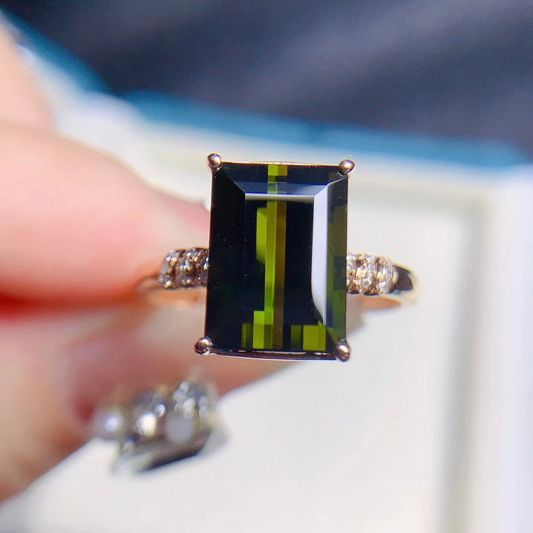 14k Gold 4.25 Ctw Natural Tourmaline & Diamond Ring: Ref:231017107 // gold content:14k gold // ring size:7. 25us // // main gemstone:tourmaline // shape:octagonal // carat weight:4. 2ct // color:green // treatment:natural // // adjacent gemstone 2 :