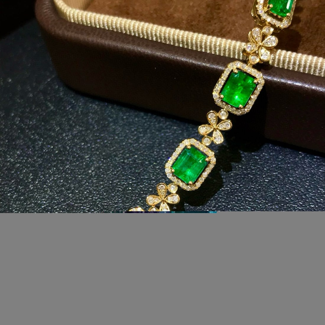 14k Gold 4.45 Ctw Vivid Green Natural Emerald & Diamond Bracelet - 5