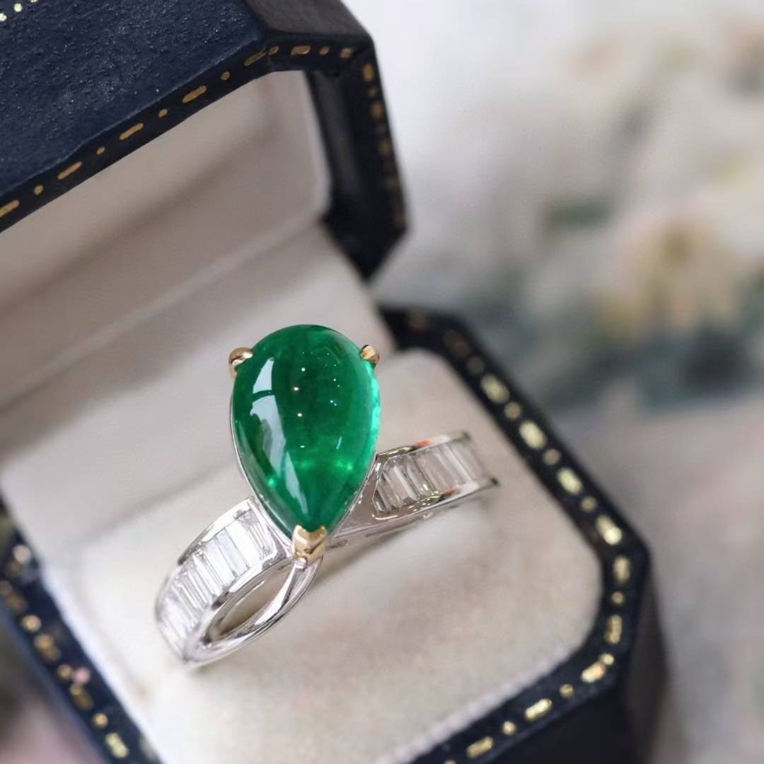 14k Gold 3.98 Ctw Vivid Green Natural Emerald & Diamond Ring (1 of 5)