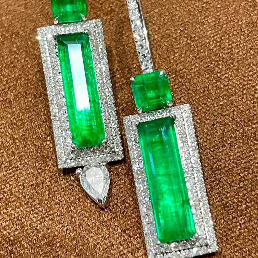 14k Gold 4.65 Ctw Vivid Green Natural Emerald & Diamond Earrings - 6