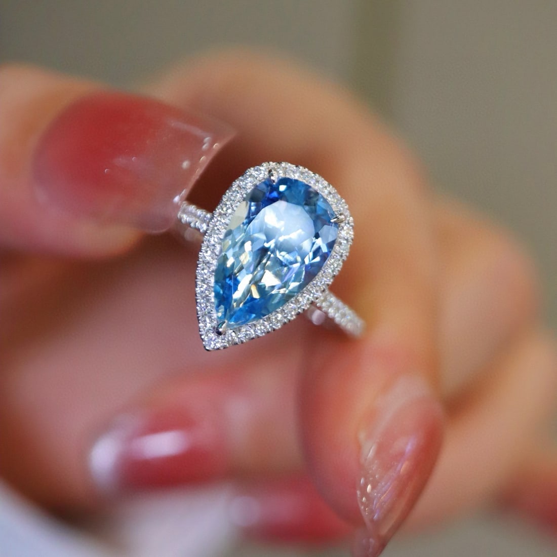 14k Gold 2.07 Ctw Natural Aquamarine & Diamond Ring - 2