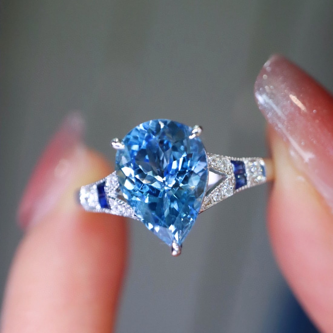 14k Gold 1.77 Ct Natural Aquamarine & Diamond & Sapphire Ring: Ref:231017177 // gold content:14k gold // ring size:7. 25us // // main gemstone:aquamarine // shape:pear // carat weight:1. 77ct // color:santa maria color // treatment:natural // // adjacent