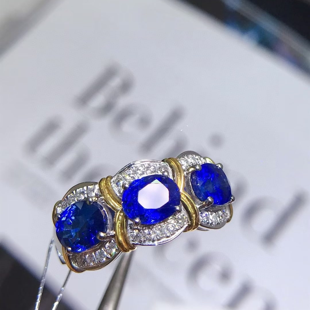 14k Gold 3.02 Ctw Vivid Blue Natural Sapphire & Diamond Ring - 4