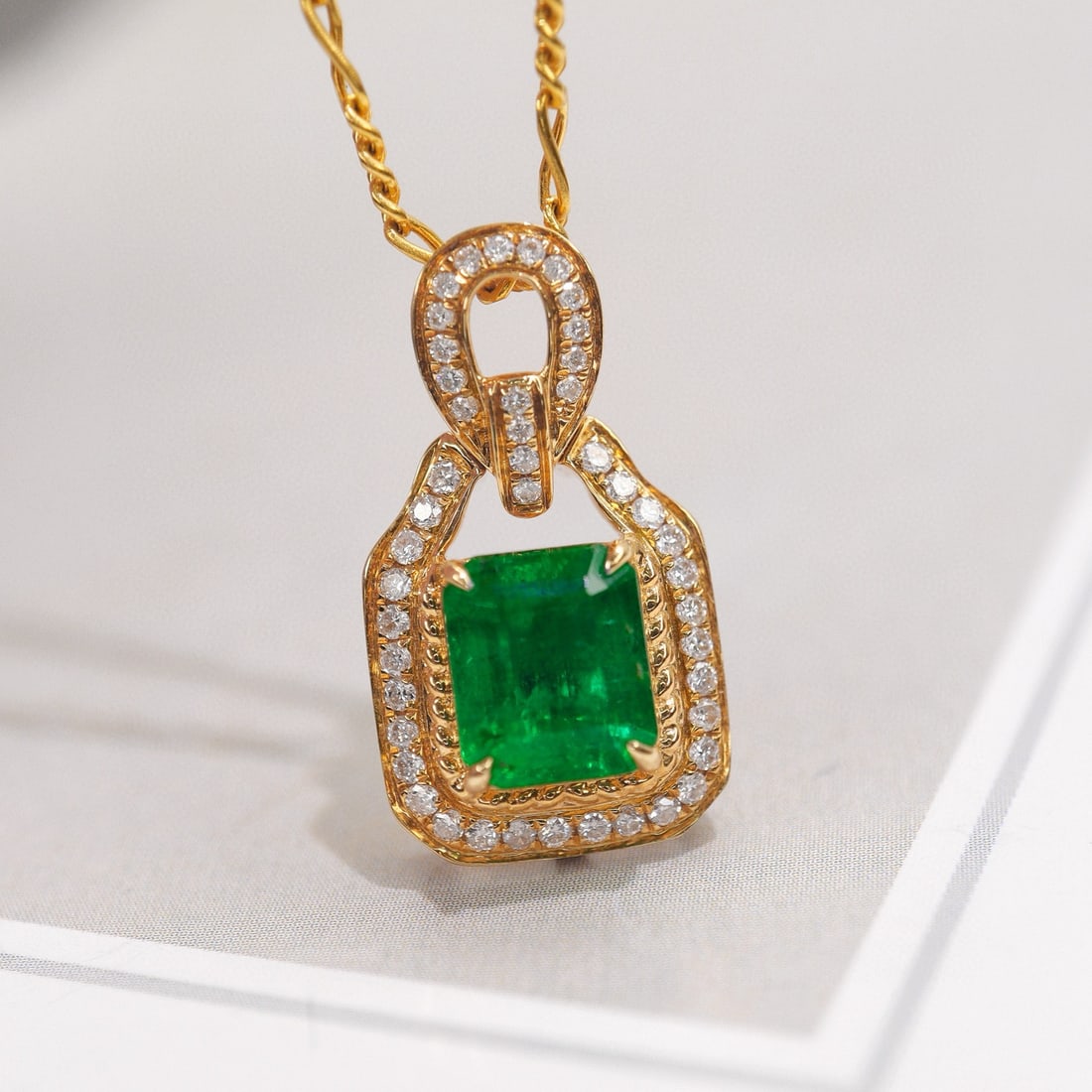 14k Gold 1.29 Ctw Vivid Green Natural Emerald & Diamond Pendant( Without Chain ) - 2