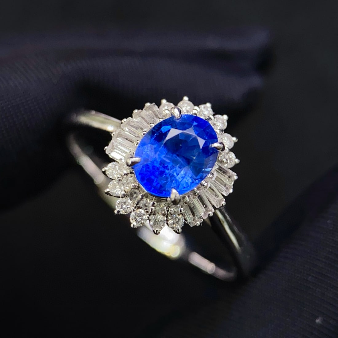 14k Gold 1.2 Ct Natural Sapphire & Diamond & Sapphire Ring - 2