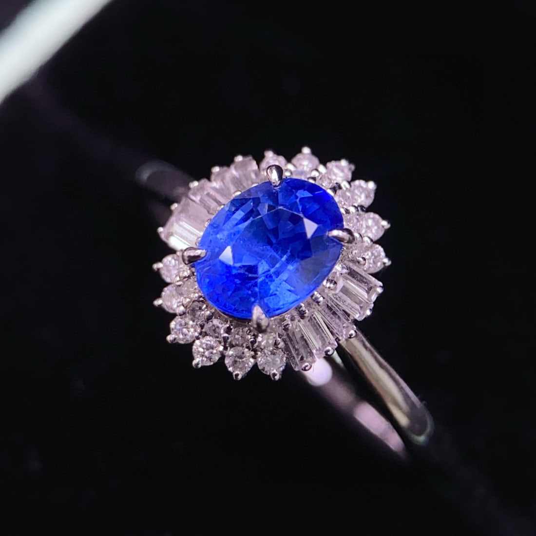 14k Gold 1.2 Ct Natural Sapphire & Diamond & Sapphire Ring - 5