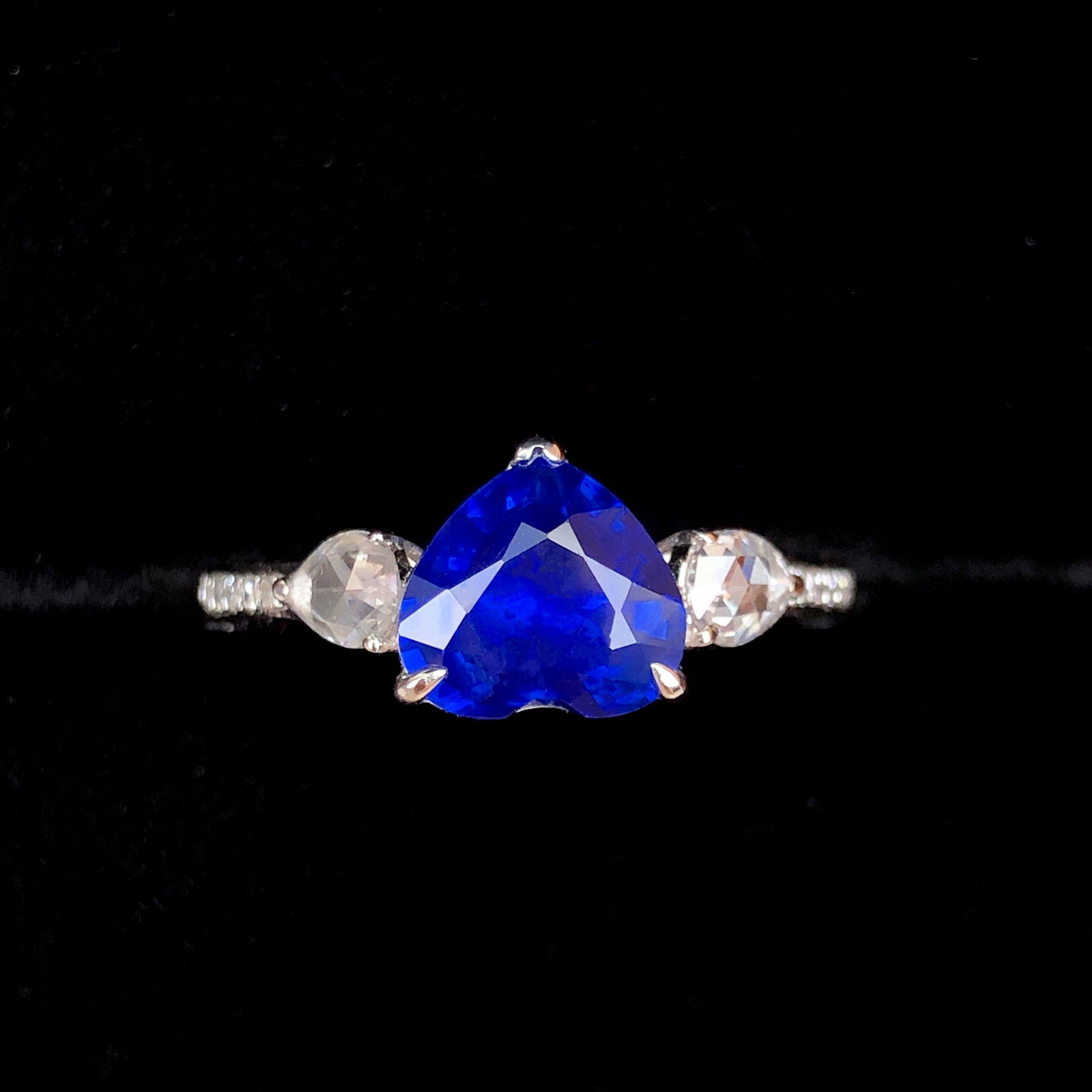 14k Gold 1.73 Ctw Natural Sapphire & Diamond Ring: Ref:231017221 // gold content:14k gold // ring size:7. 25us // // main gemstone:sapphire // shape:heart // carat weight:1. 53ct // color:royal blue // treatment:natural // // adjacent gemstone 2 :