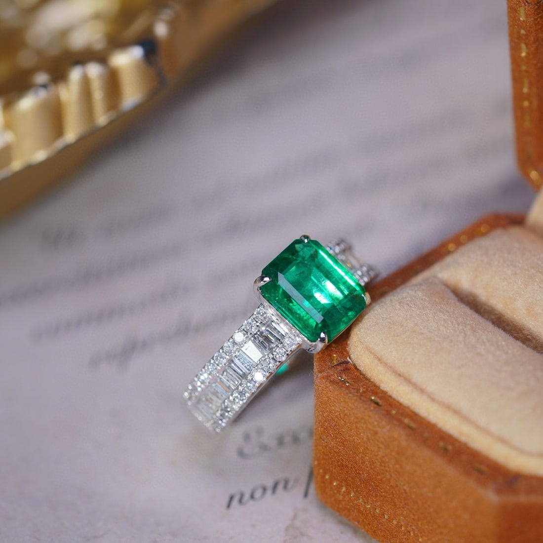 14k Gold 2.45 Ctw Vivid Green Natural Emerald & Diamond Ring - 7