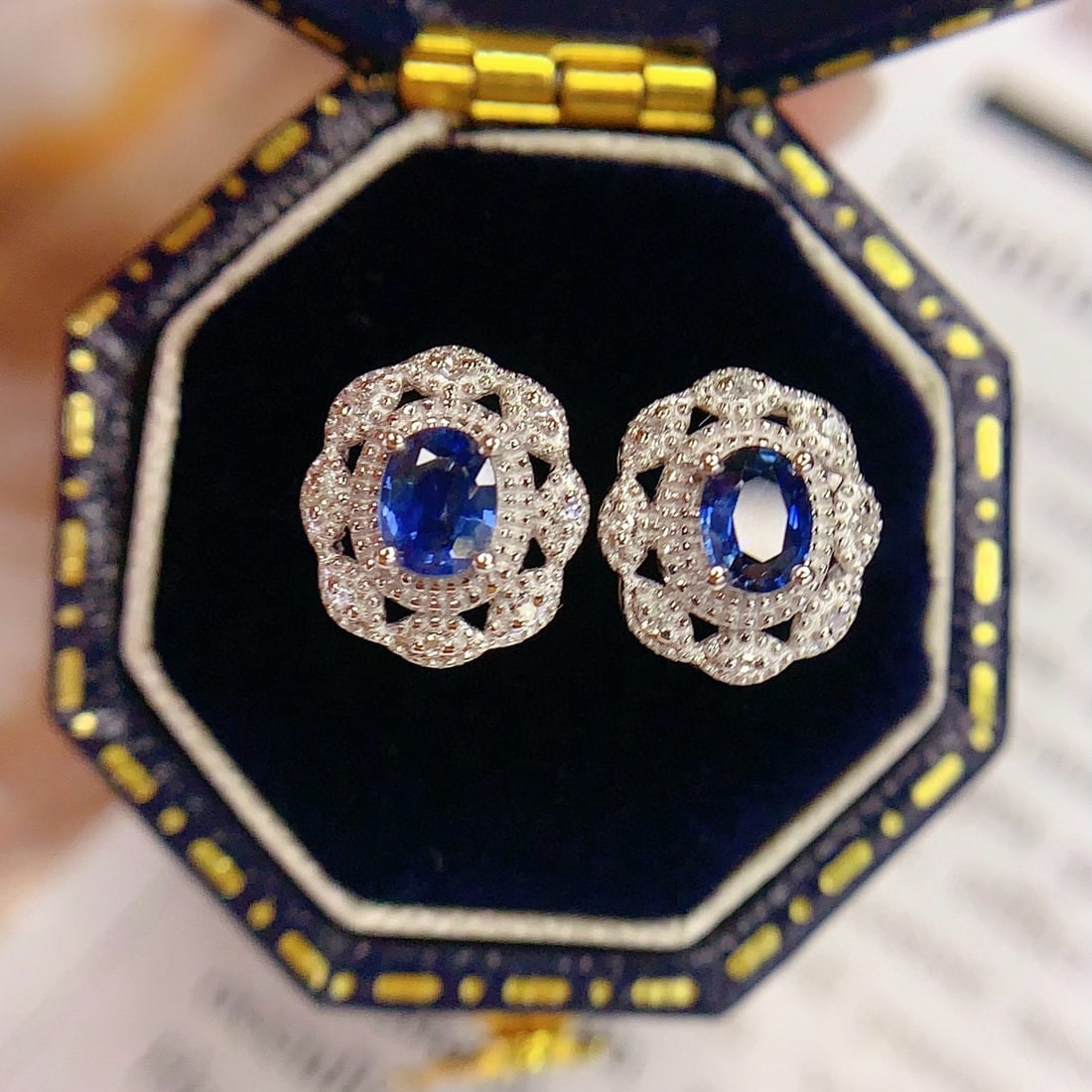 14k Gold 0.6 Ct Natural Sapphire & Diamond Earrings - 3